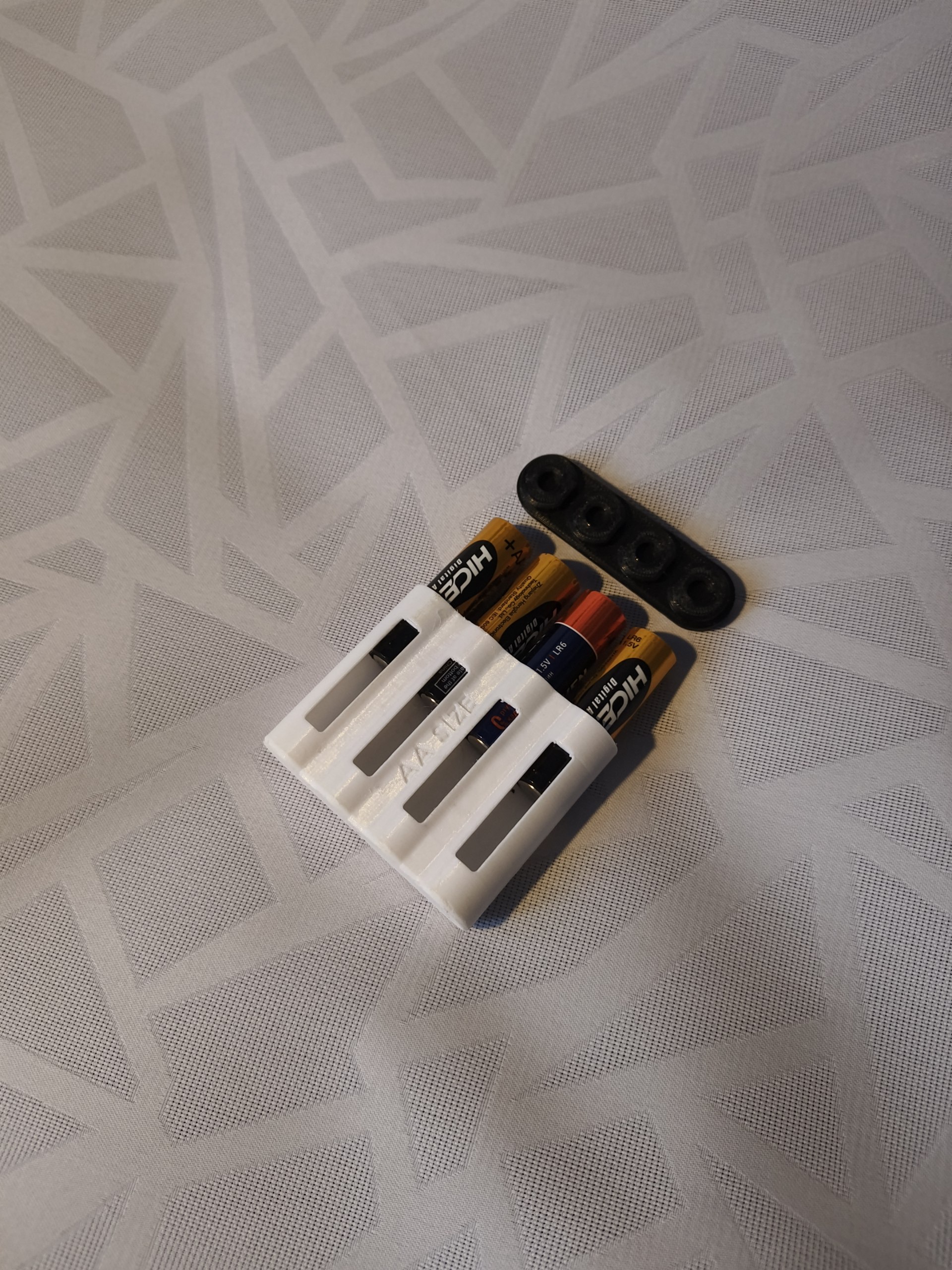 Кейс для батареек AA